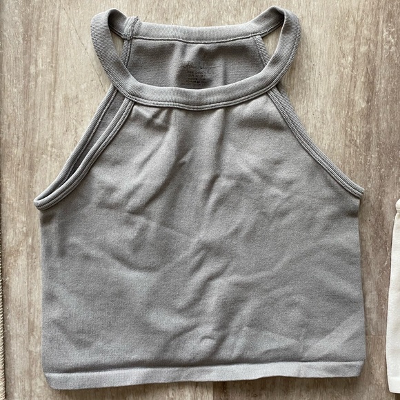 Lot of 2 free people basic tanks size xs/s - Picture 7 of 8